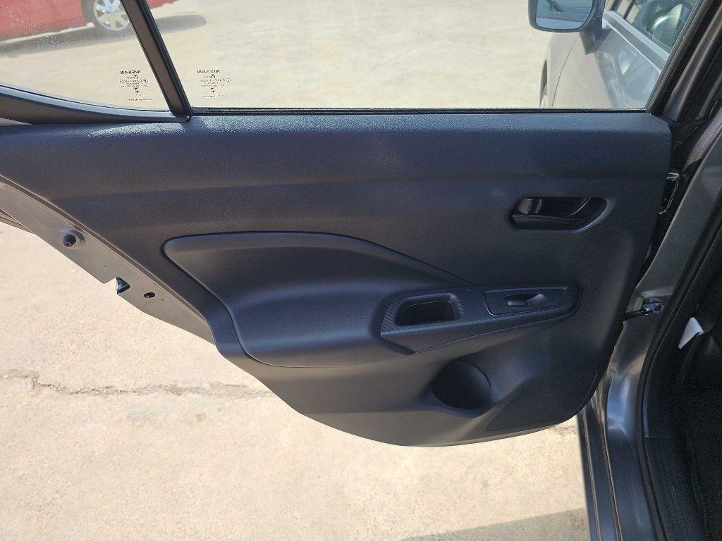 Nissan Versa S CVT 2025