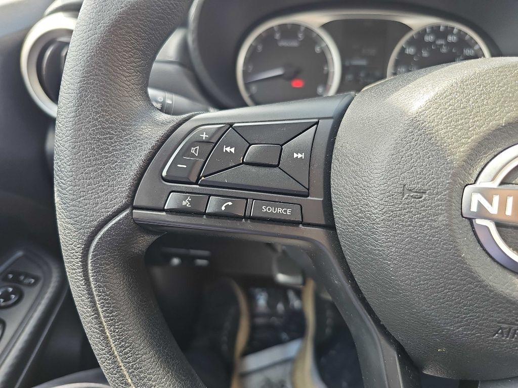 Nissan Versa S CVT 2025