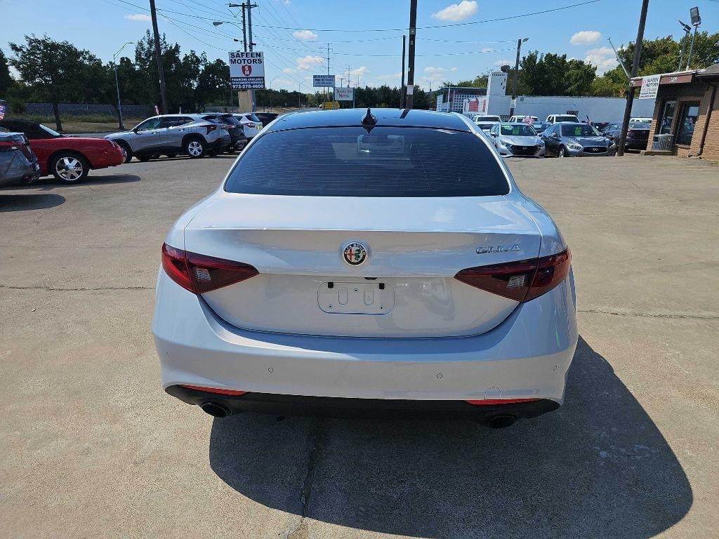 Alfa Romeo Giulia Ti RWD 2022