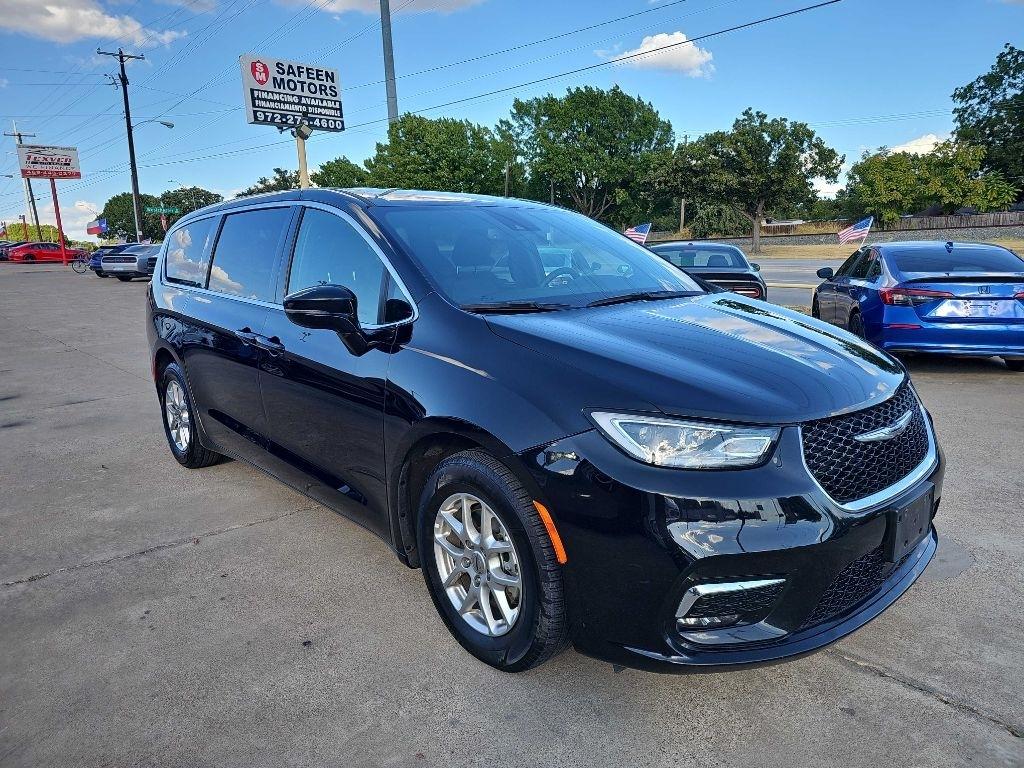 Chrysler Pacifica Select FWD 2025