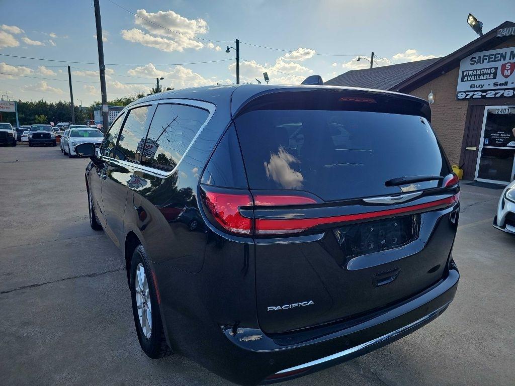 Chrysler Pacifica Select FWD 2025
