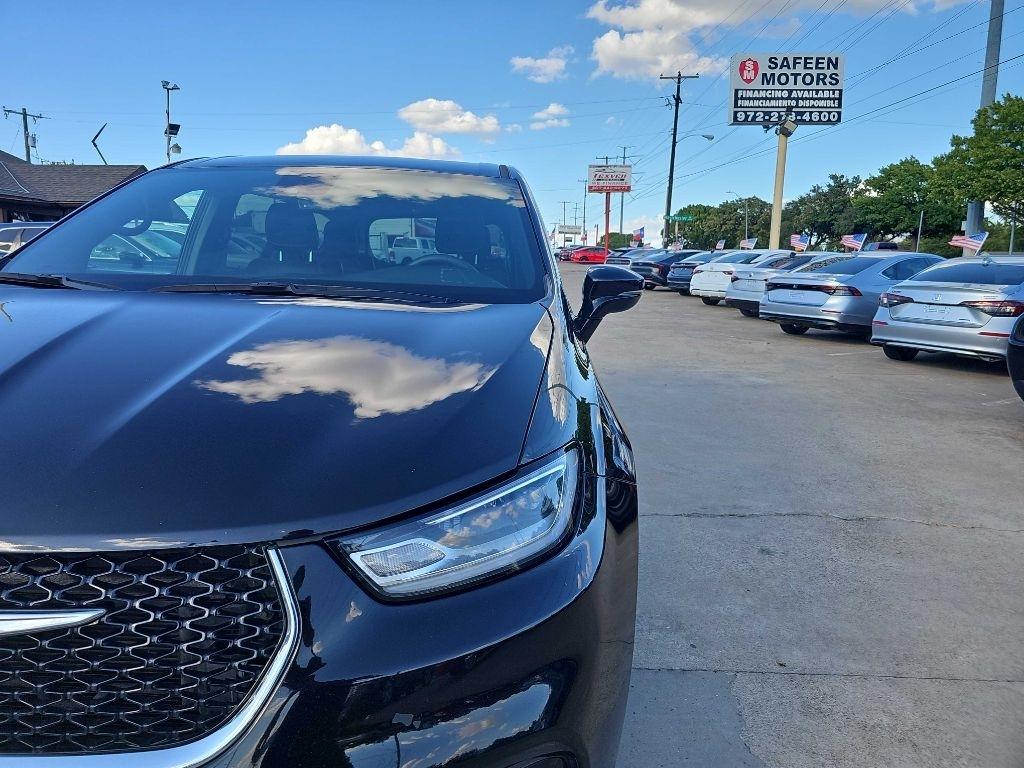 Chrysler Pacifica Select FWD 2025