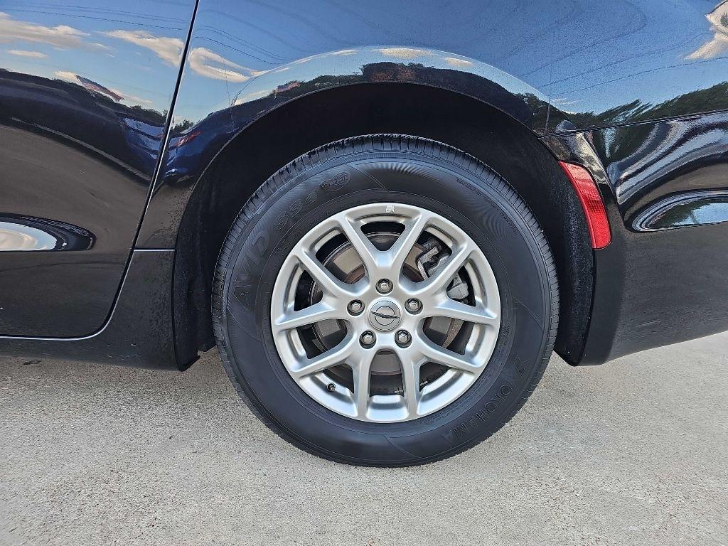 Chrysler Pacifica Select FWD 2025