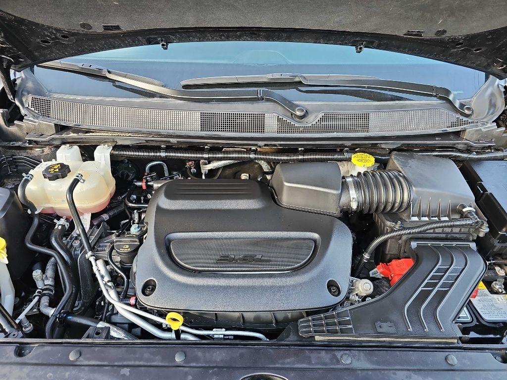 Chrysler Pacifica Select FWD 2025