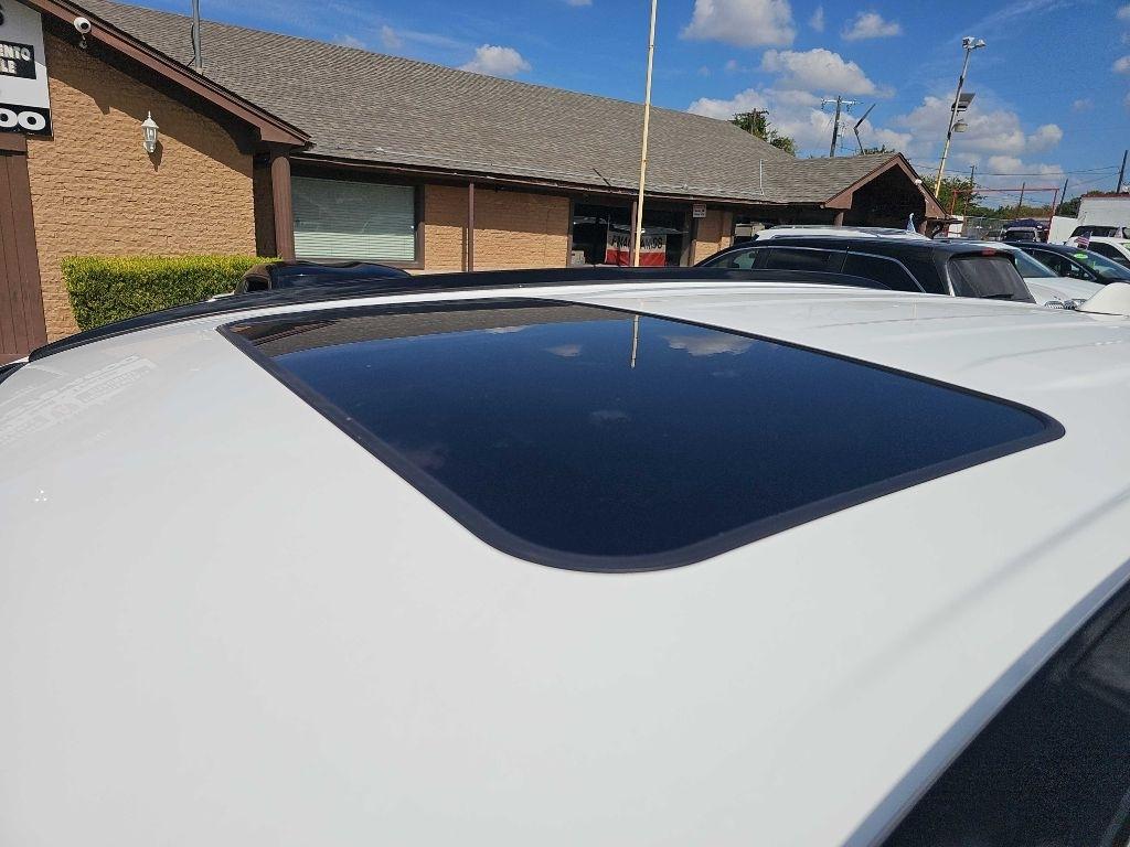 Toyota RAV4 XLE FWD (Natl) 2025