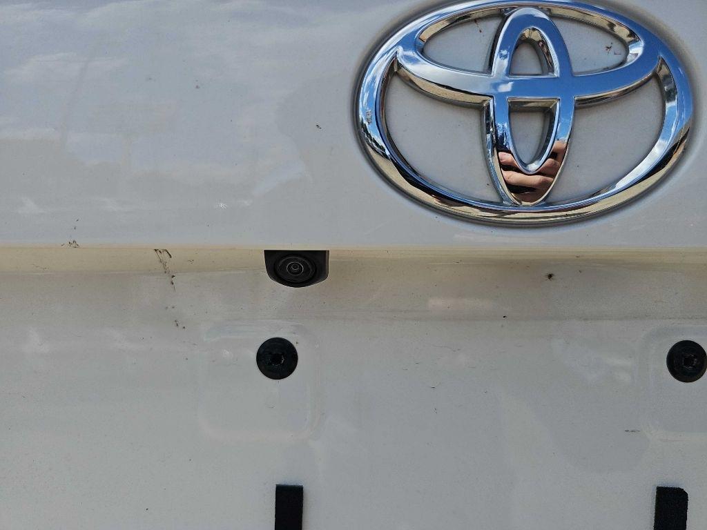 Toyota RAV4 XLE FWD (Natl) 2025