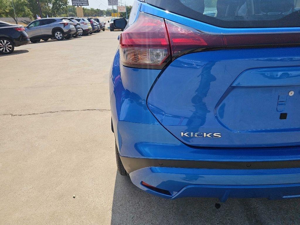 Nissan Kicks SV FWD 2023
