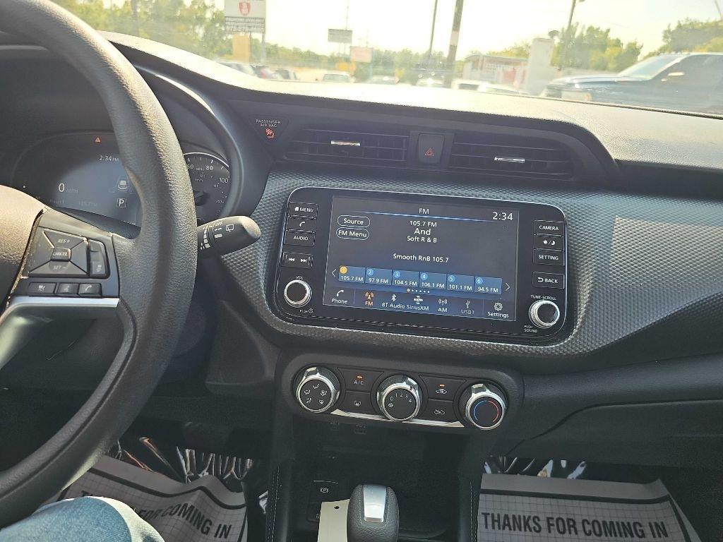 Nissan Kicks SV FWD 2023