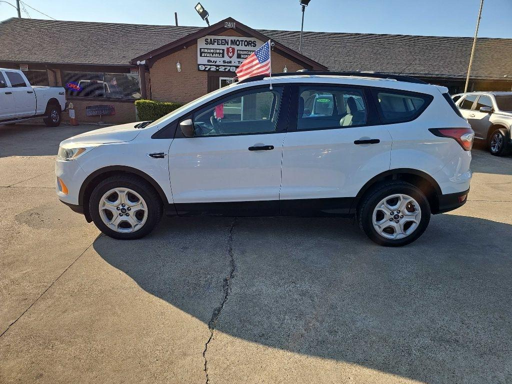 Ford Escape photo 6