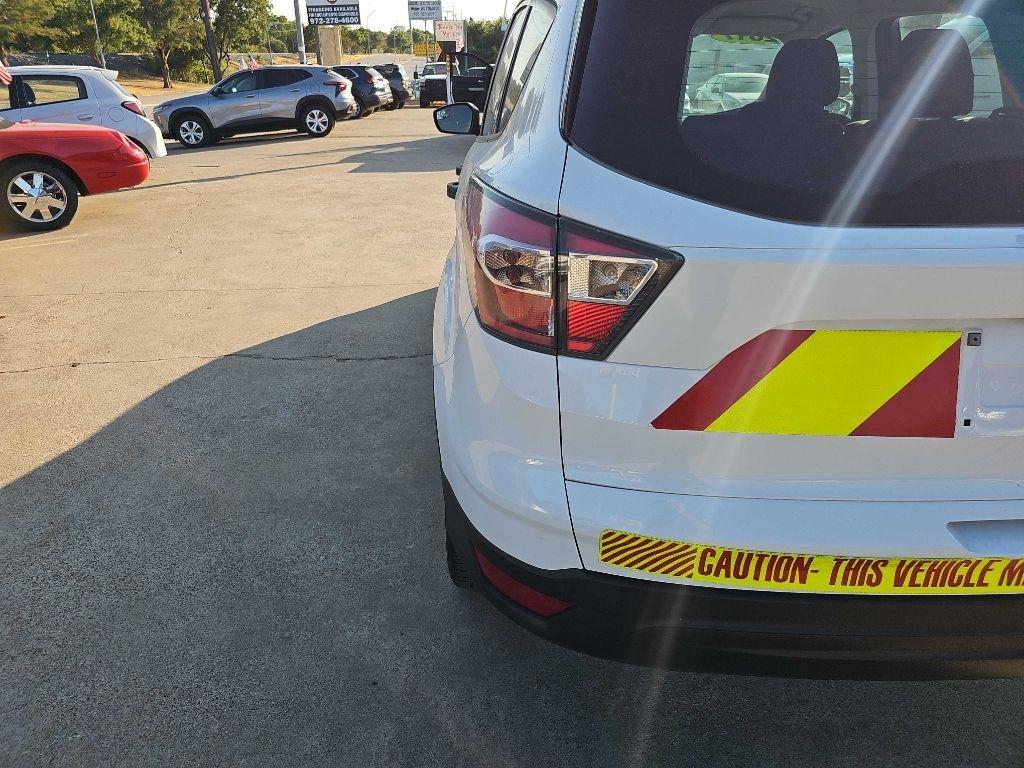 Ford Escape photo 10