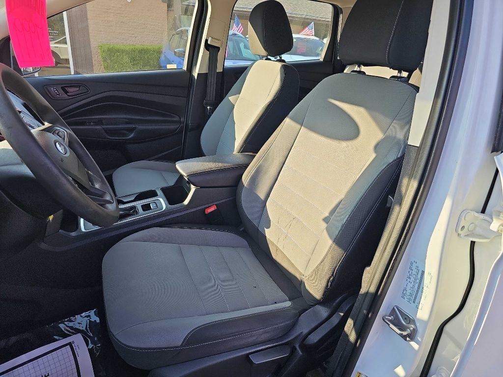 Ford Escape photo 12
