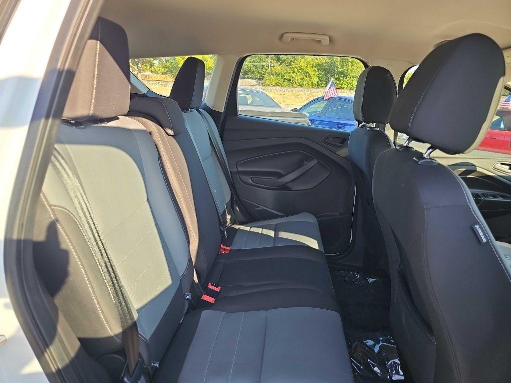 Ford Escape photo 18