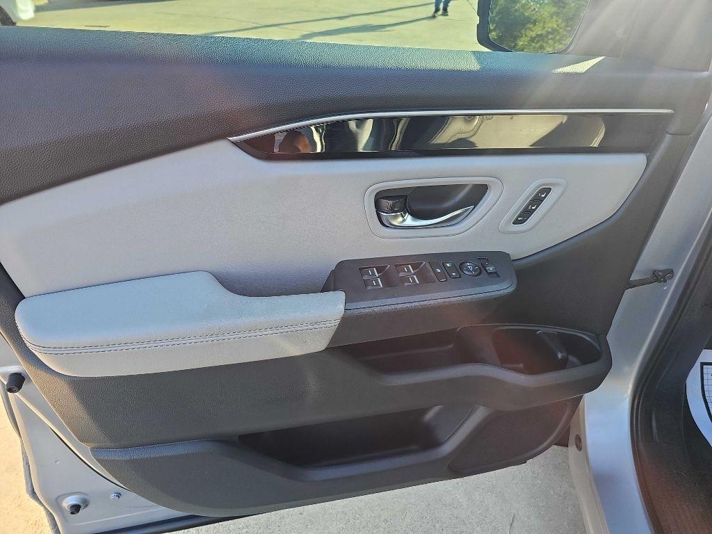 Honda Pilot photo 12