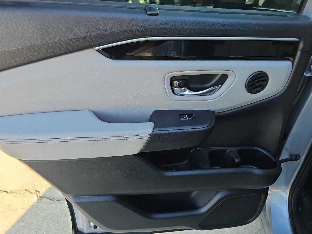 Honda Pilot photo 15