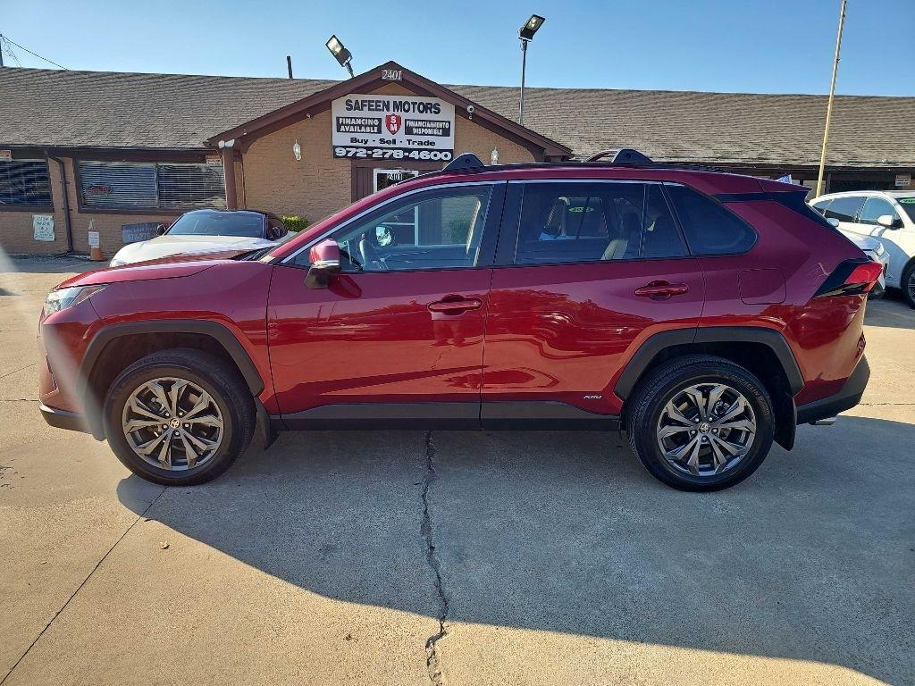 Toyota RAV4 Hybrid XLE Premium AWD (Natl) 2024