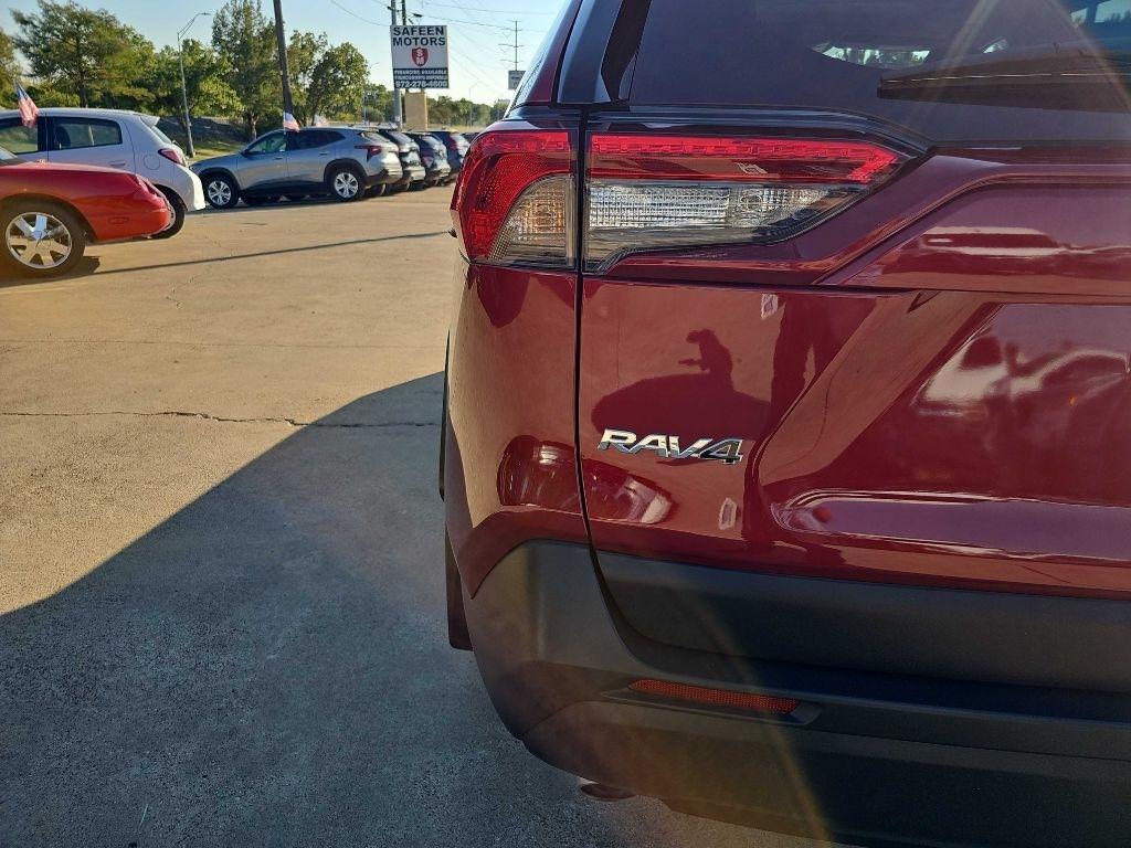 Toyota RAV4 Hybrid XLE Premium AWD (Natl) 2024