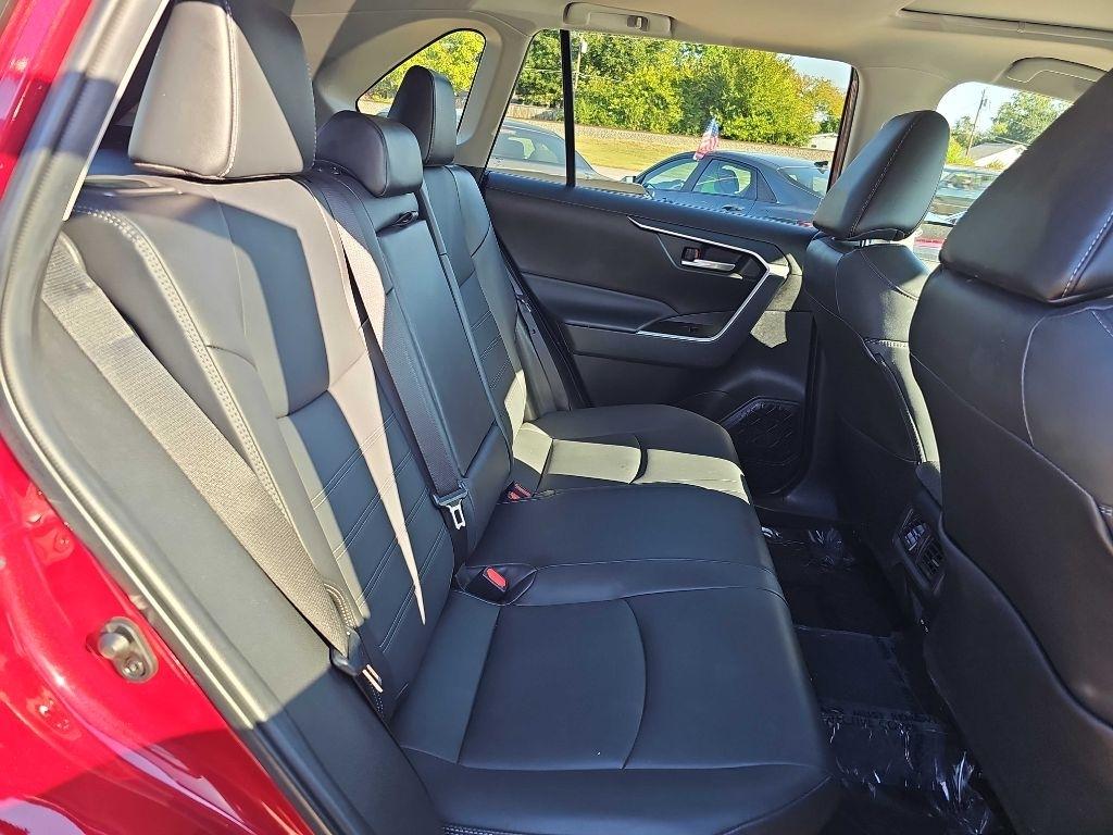 Toyota RAV4 Hybrid XLE Premium AWD (Natl) 2024