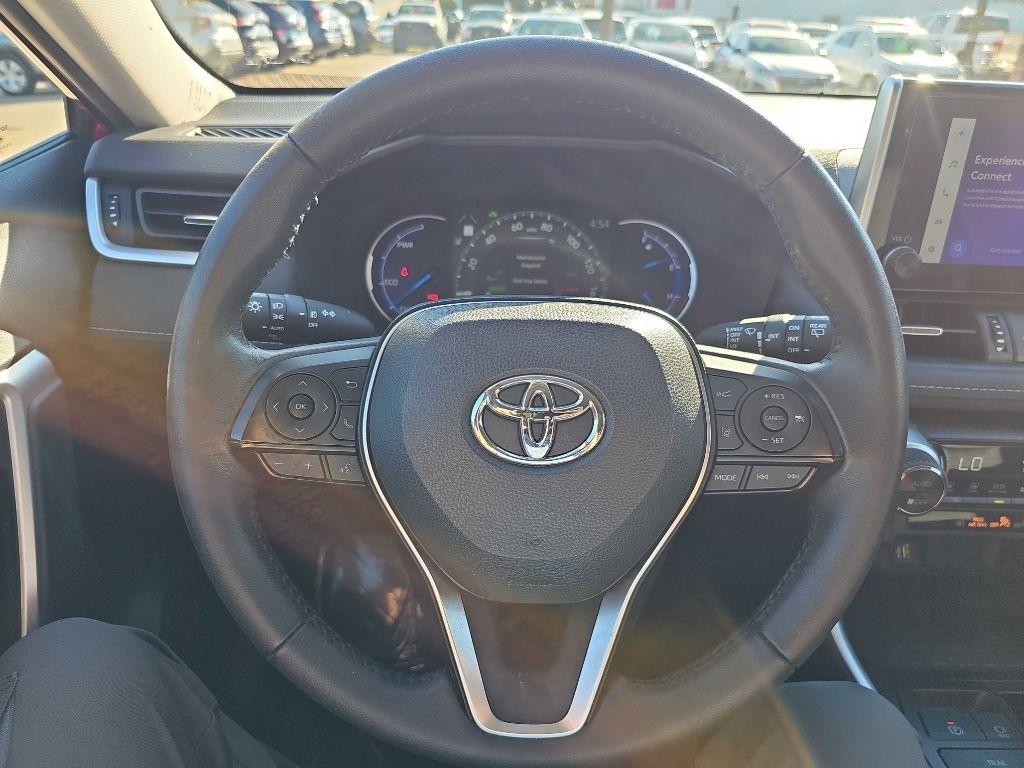 Toyota RAV4 Hybrid XLE Premium AWD (Natl) 2024