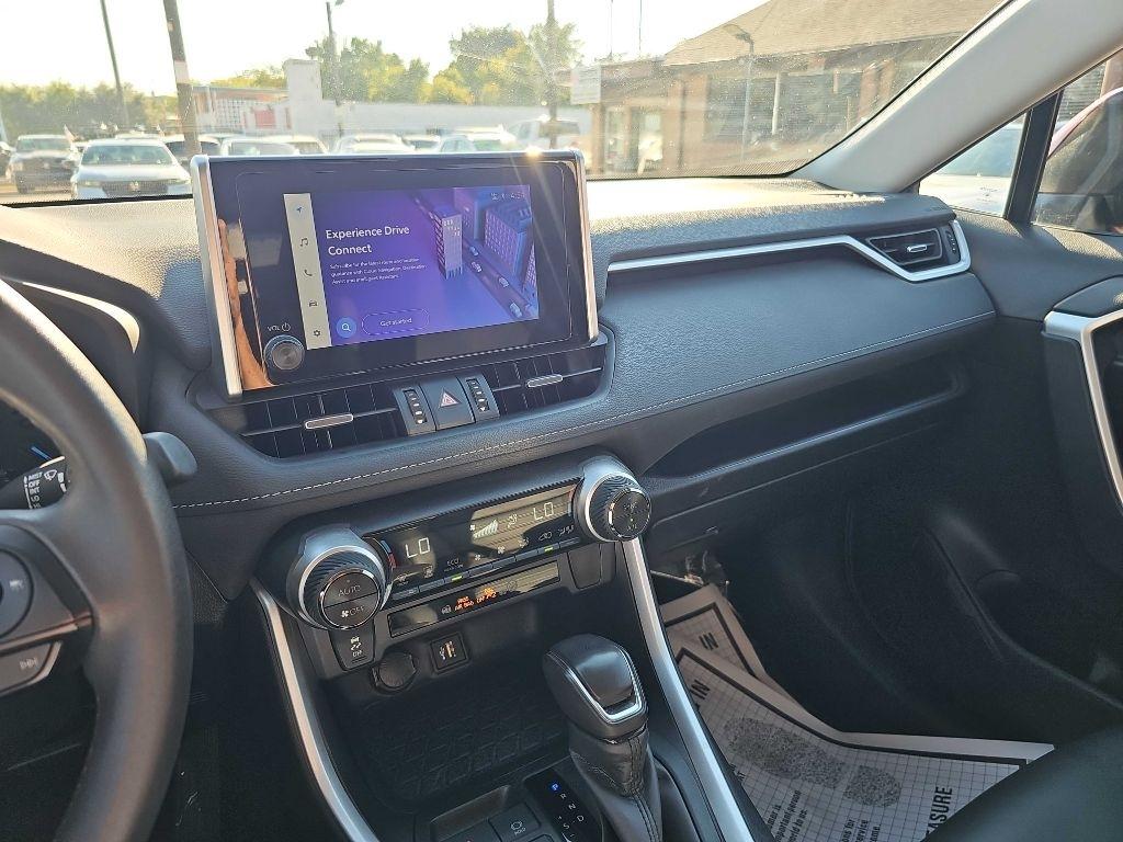 Toyota RAV4 Hybrid XLE Premium AWD (Natl) 2024