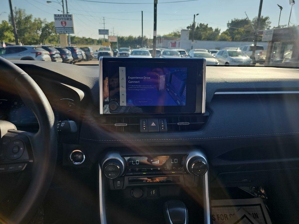 Toyota RAV4 Hybrid XLE Premium AWD (Natl) 2024