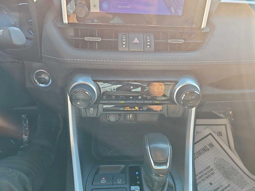 Toyota RAV4 Hybrid XLE Premium AWD (Natl) 2024