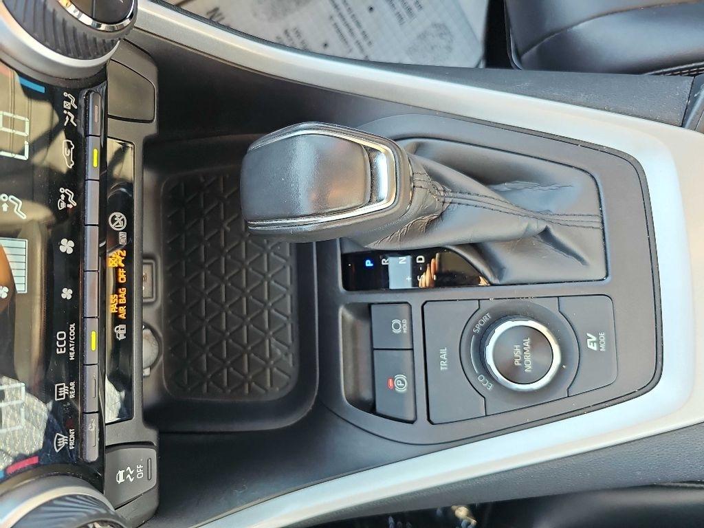 Toyota RAV4 Hybrid XLE Premium AWD (Natl) 2024