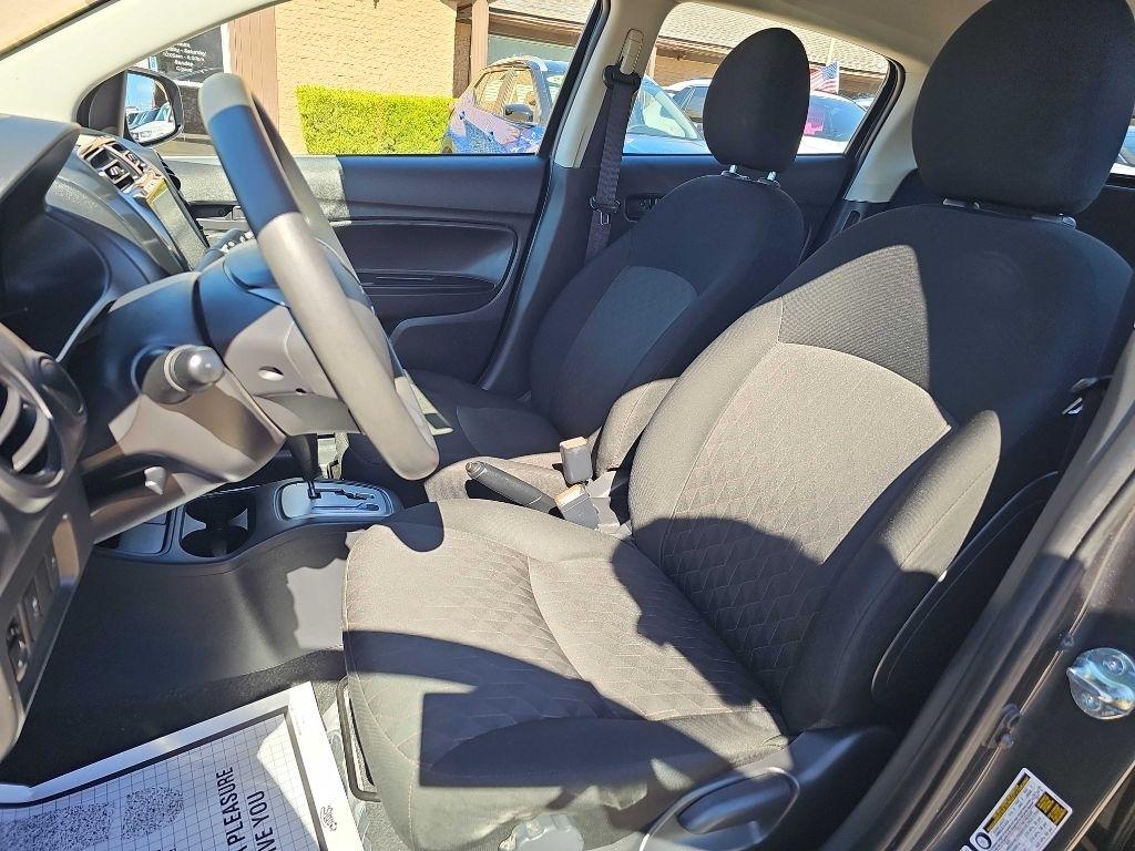 Mitsubishi Mirage ES CVT 2024