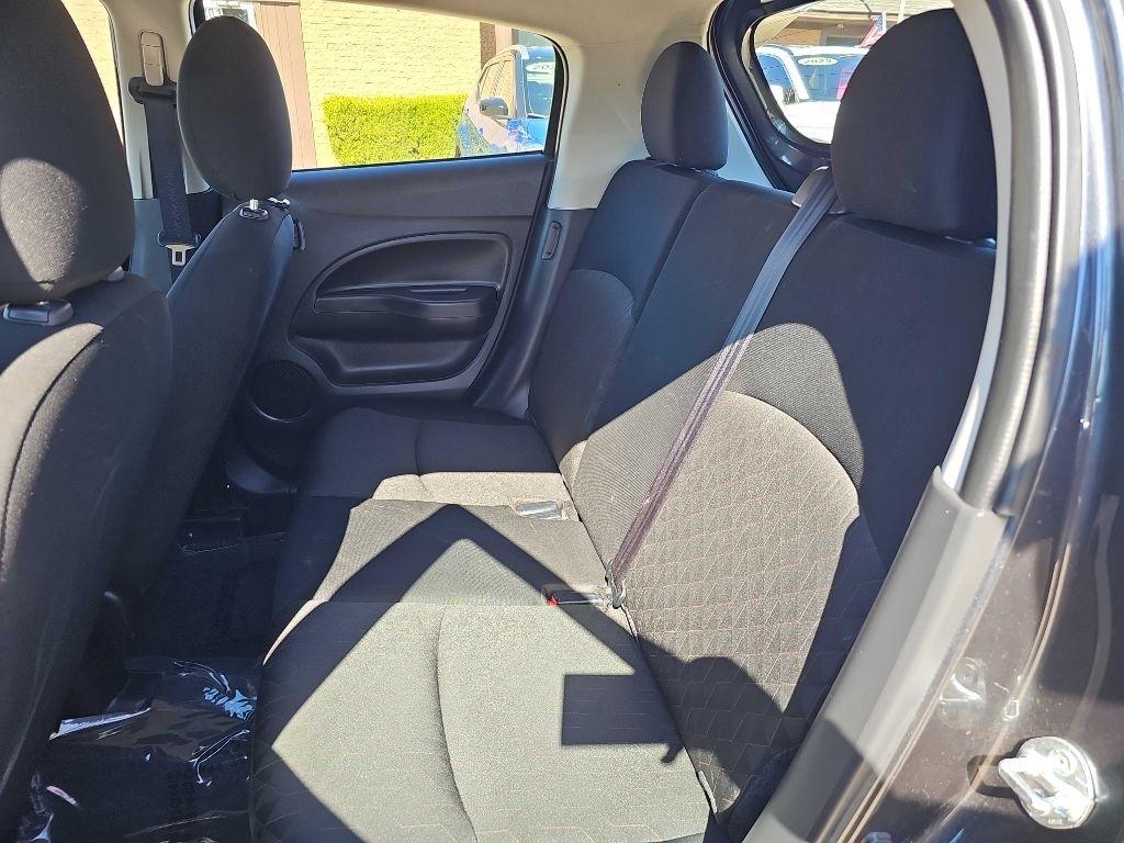 Mitsubishi Mirage ES CVT 2024