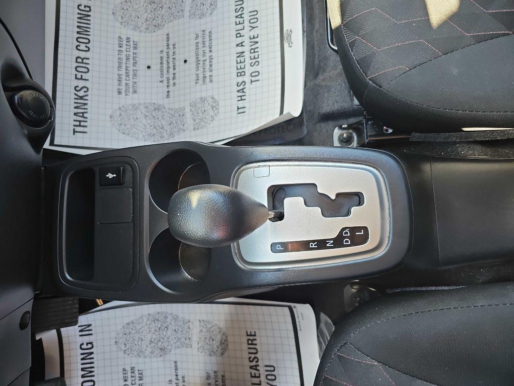 Mitsubishi Mirage ES CVT 2024