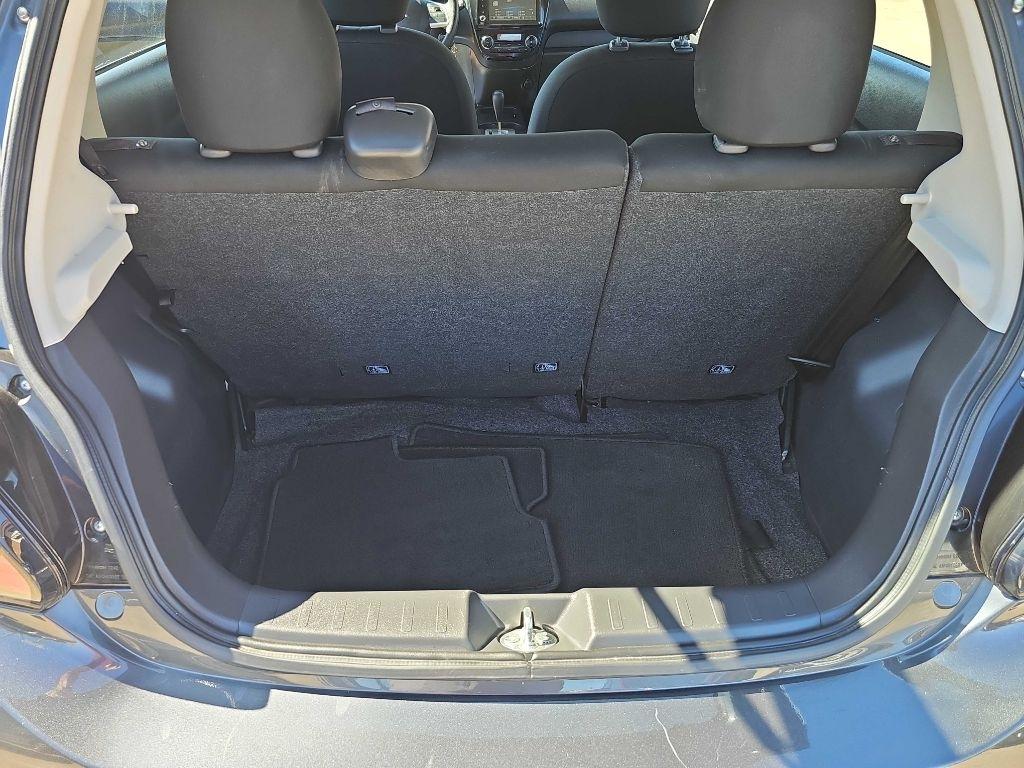 Mitsubishi Mirage ES CVT 2024
