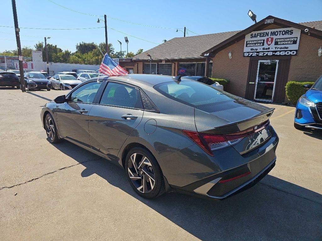 Hyundai Elantra SEL Sport IVT 2025