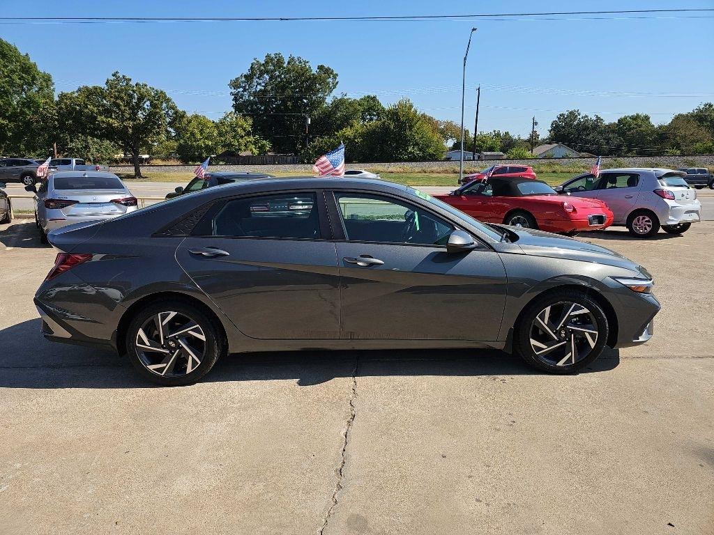 Hyundai Elantra SEL Sport IVT 2025