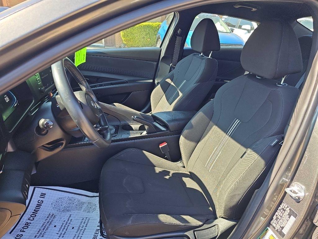 Hyundai Elantra SEL Sport IVT 2025