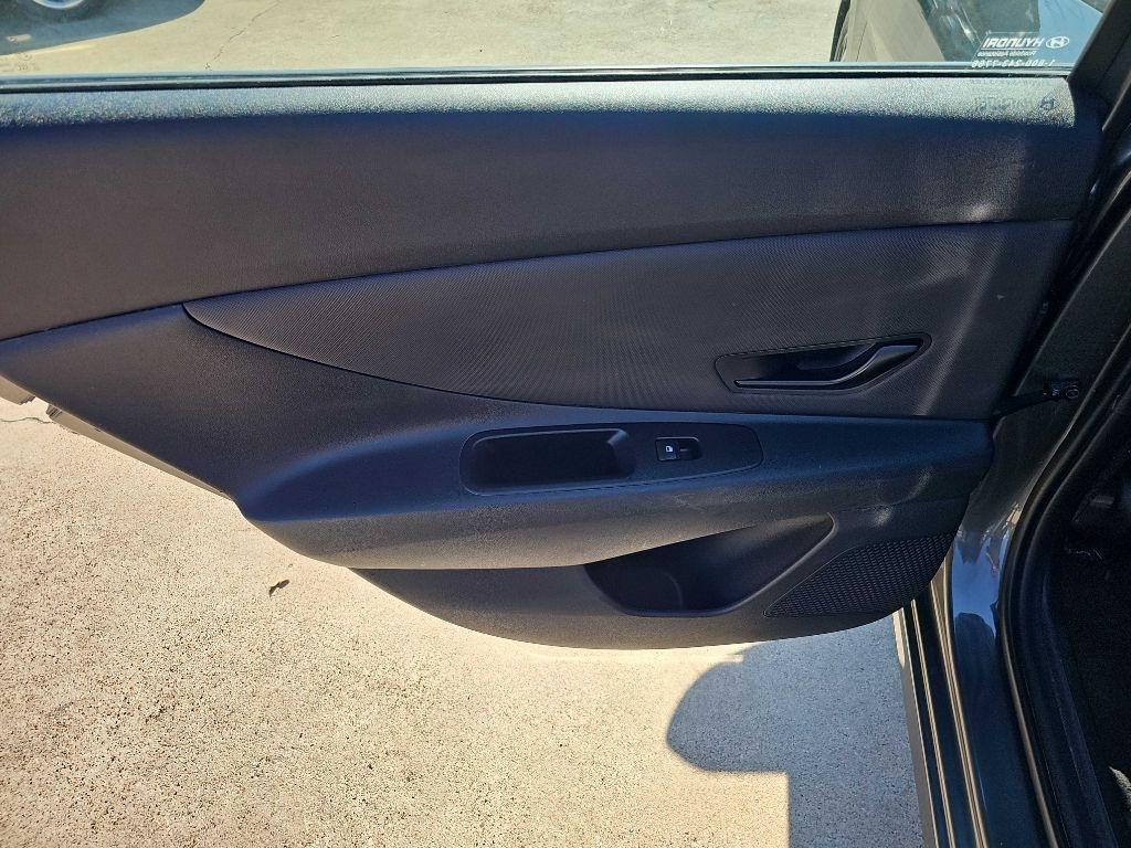 Hyundai Elantra SEL Sport IVT 2025