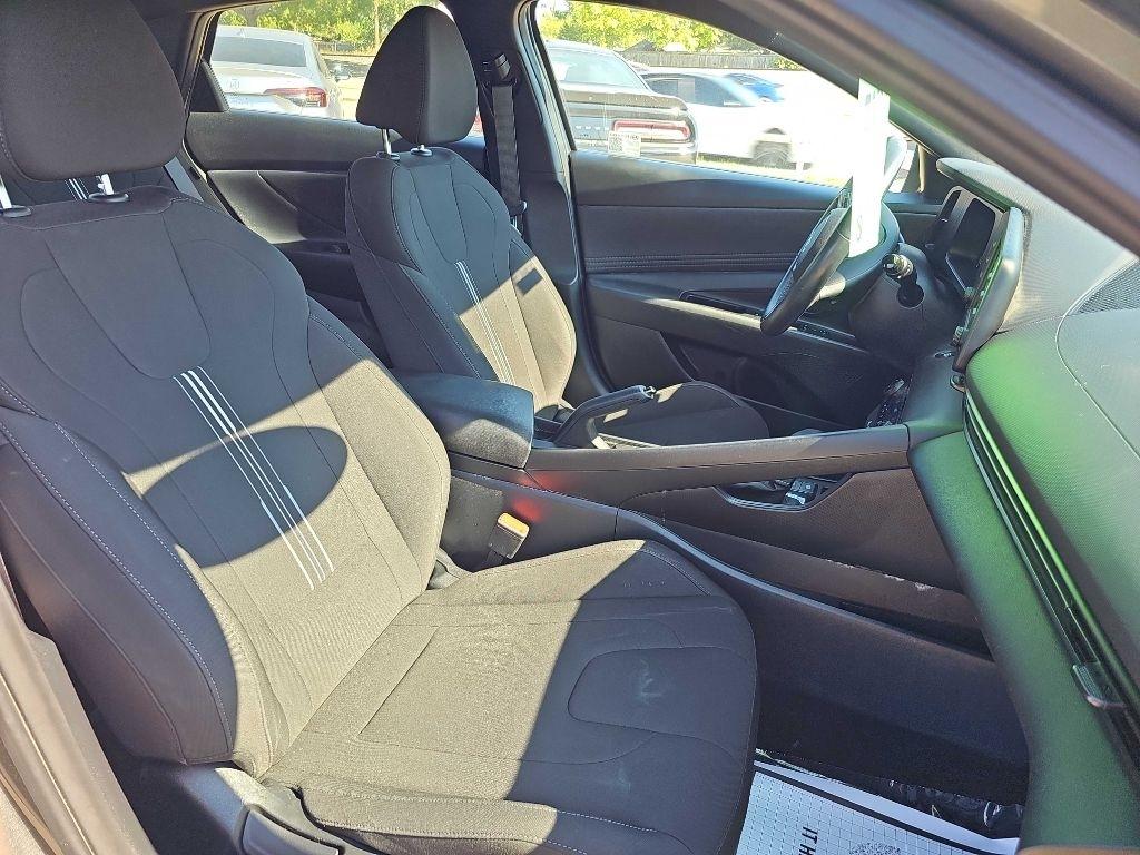 Hyundai Elantra SEL Sport IVT 2025