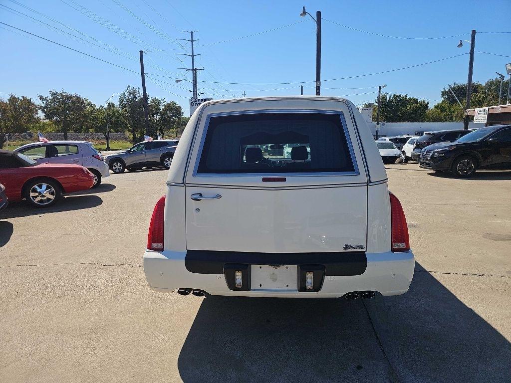 Cadillac DTS Professional 4dr Sdn Funeral Coach 1SH 2008