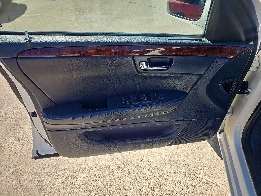 Cadillac DTS Professional 4dr Sdn Funeral Coach 1SH 2008