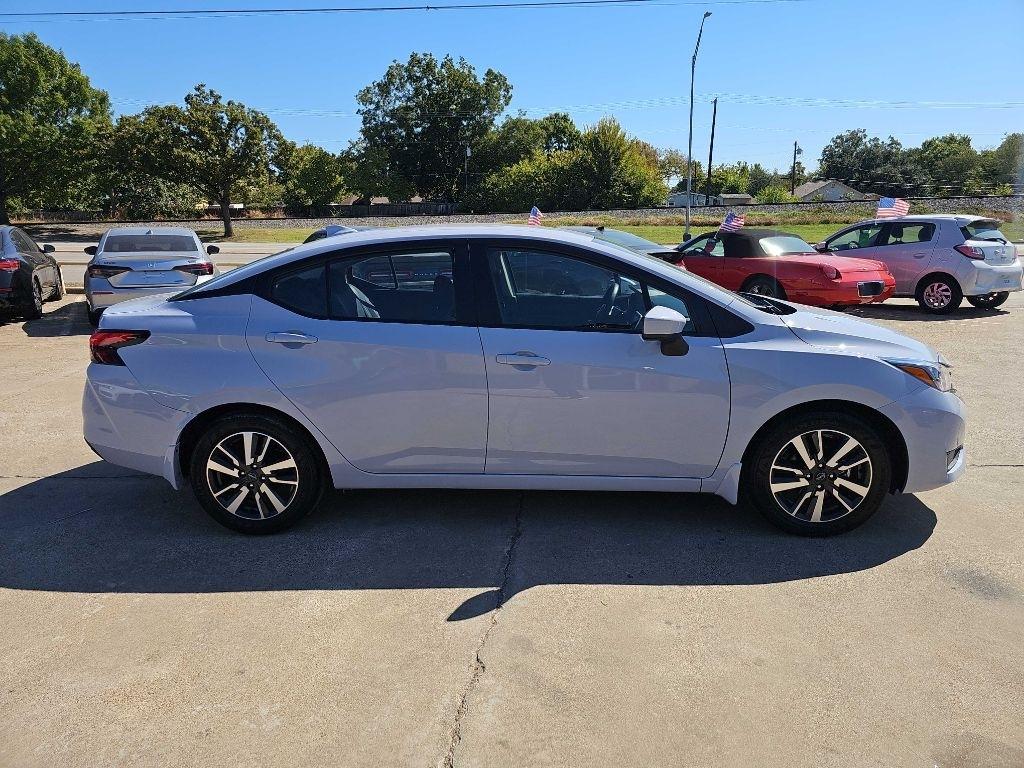 Nissan Versa SV CVT 2025