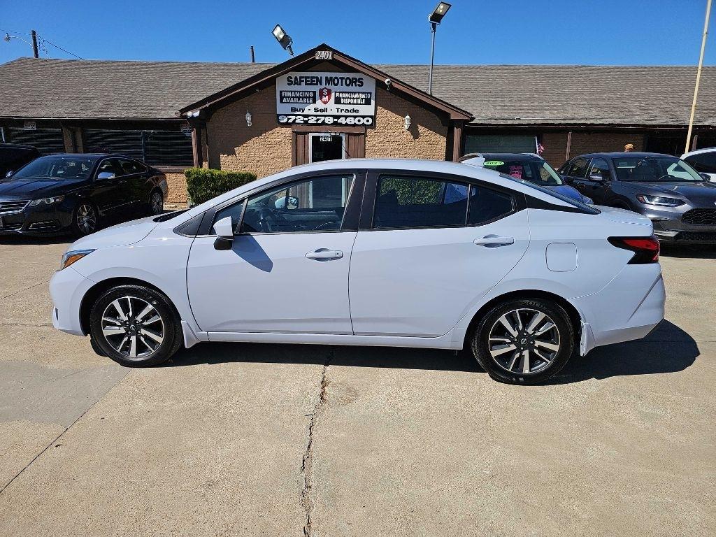 Nissan Versa SV CVT 2025