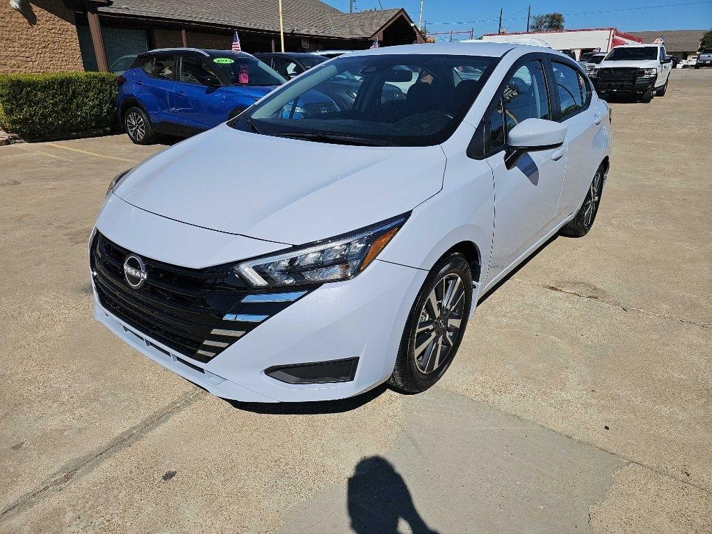 Nissan Versa SV CVT 2025