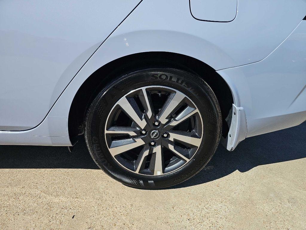 Nissan Versa SV CVT 2025