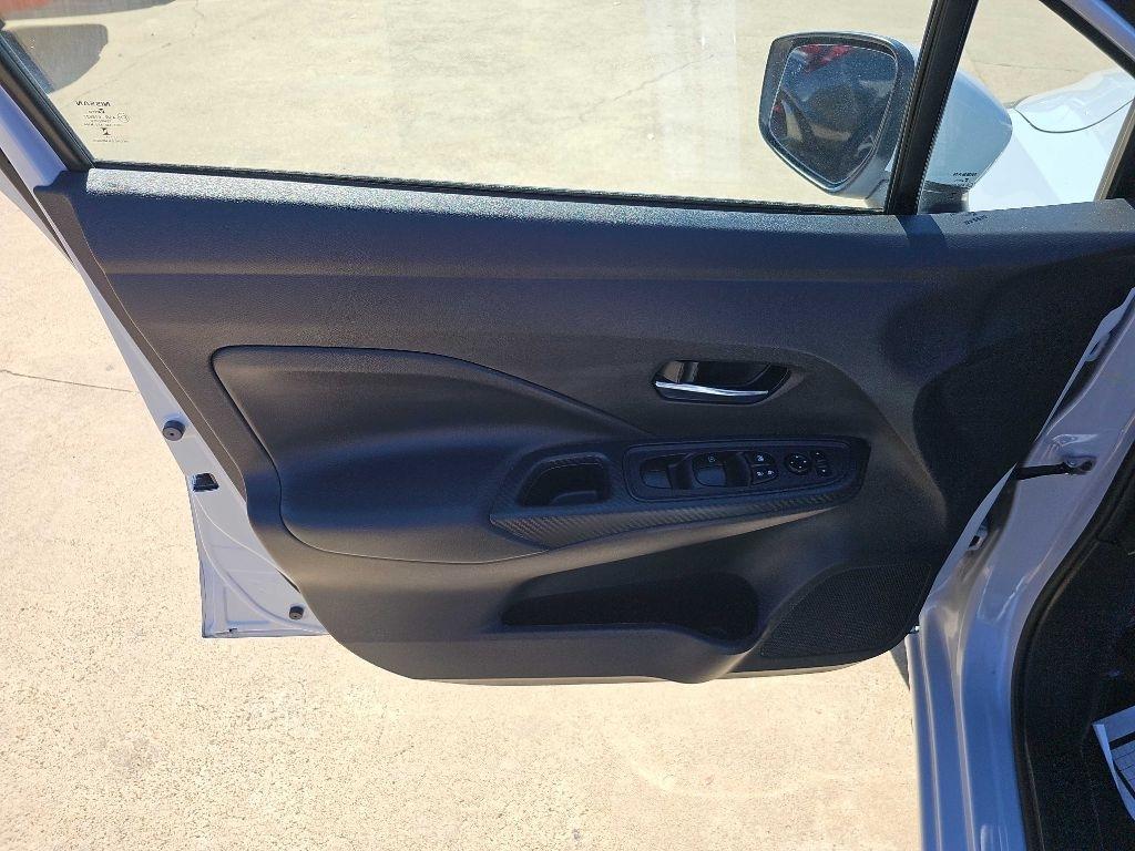 Nissan Versa SV CVT 2025