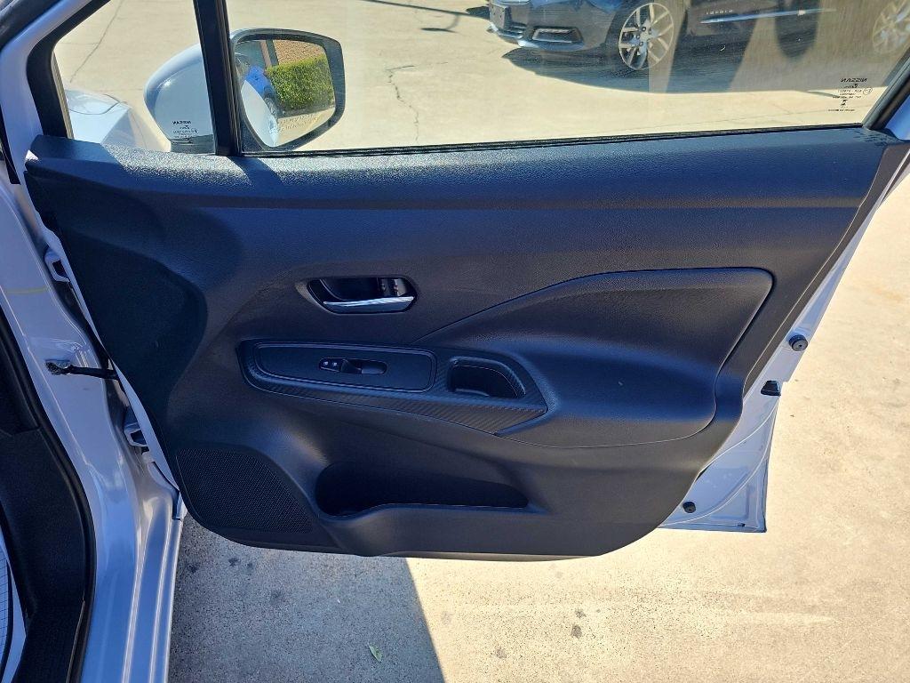 Nissan Versa SV CVT 2025