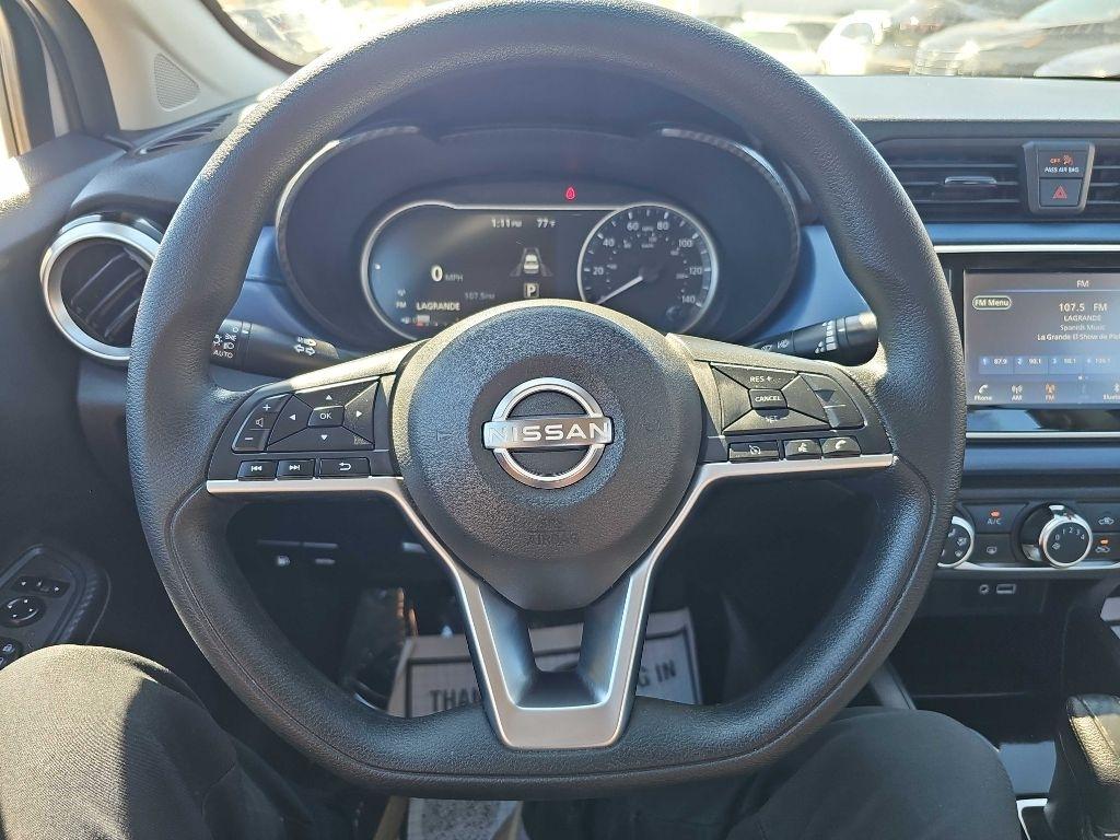 Nissan Versa SV CVT 2025