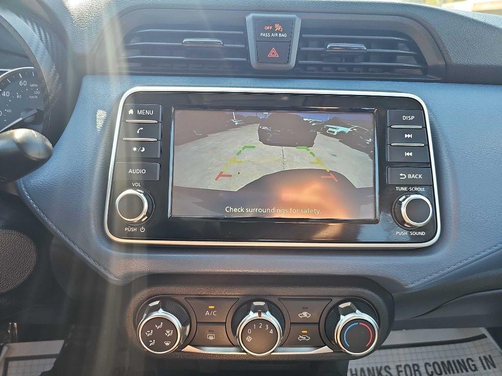Nissan Versa SV CVT 2025