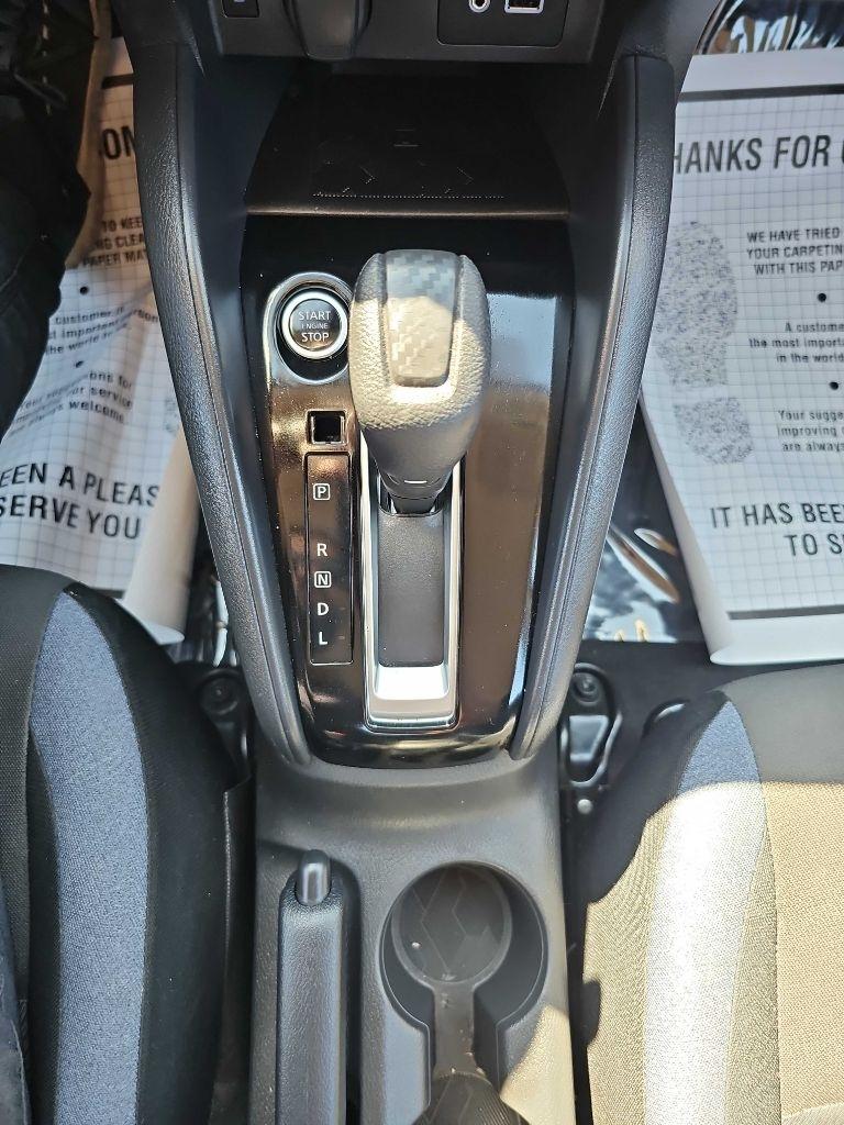 Nissan Versa SV CVT 2025