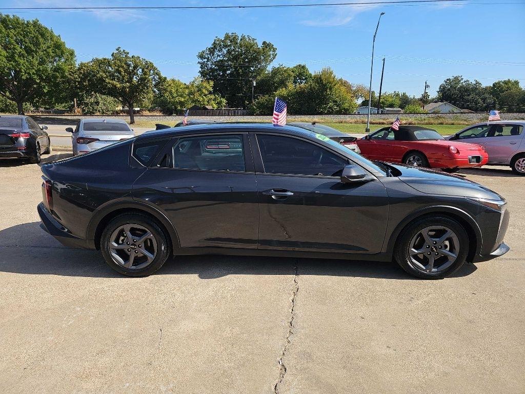 Kia K4 LXS FWD 2025