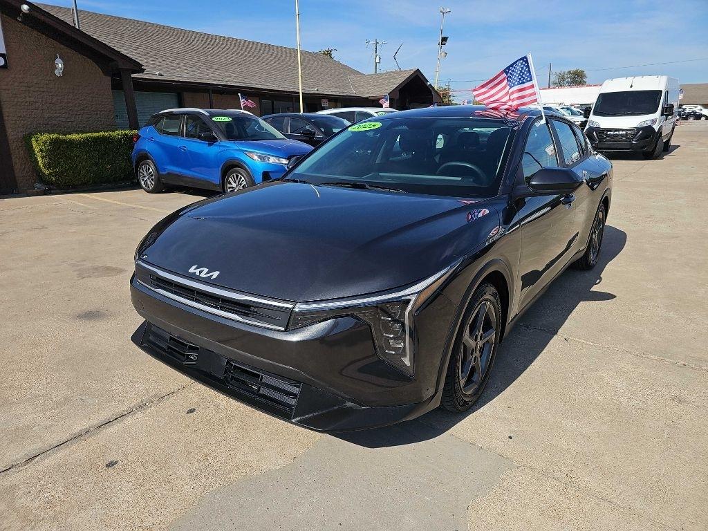 Kia K4 LXS FWD 2025