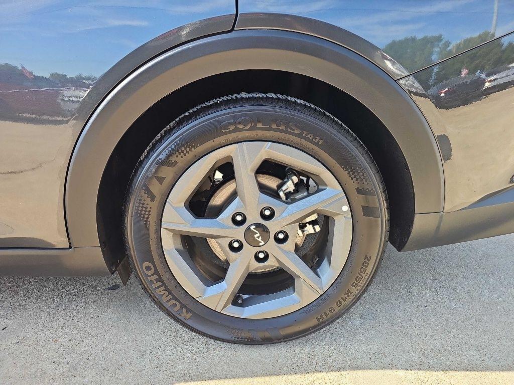 Kia K4 LXS FWD 2025