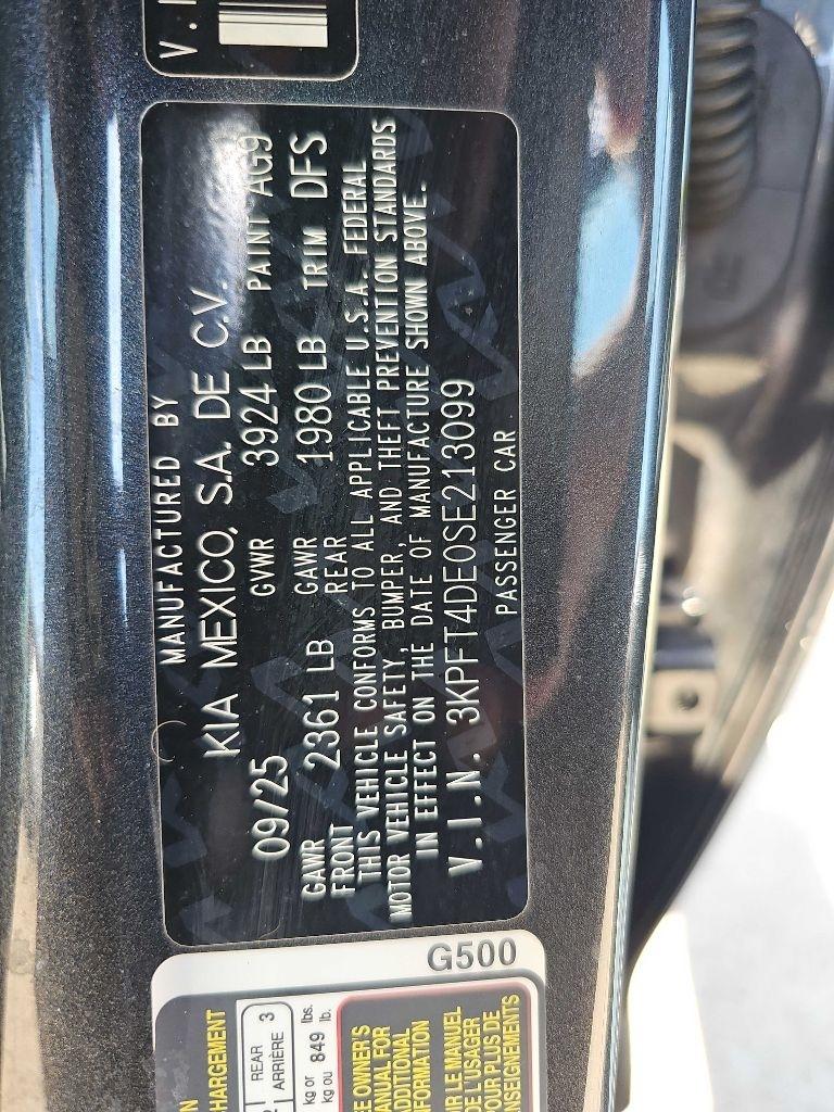 Kia K4 LXS FWD 2025